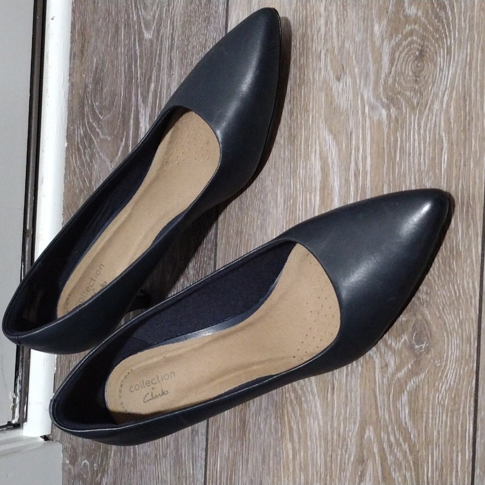 Clarks Blue Heels Elegant Design